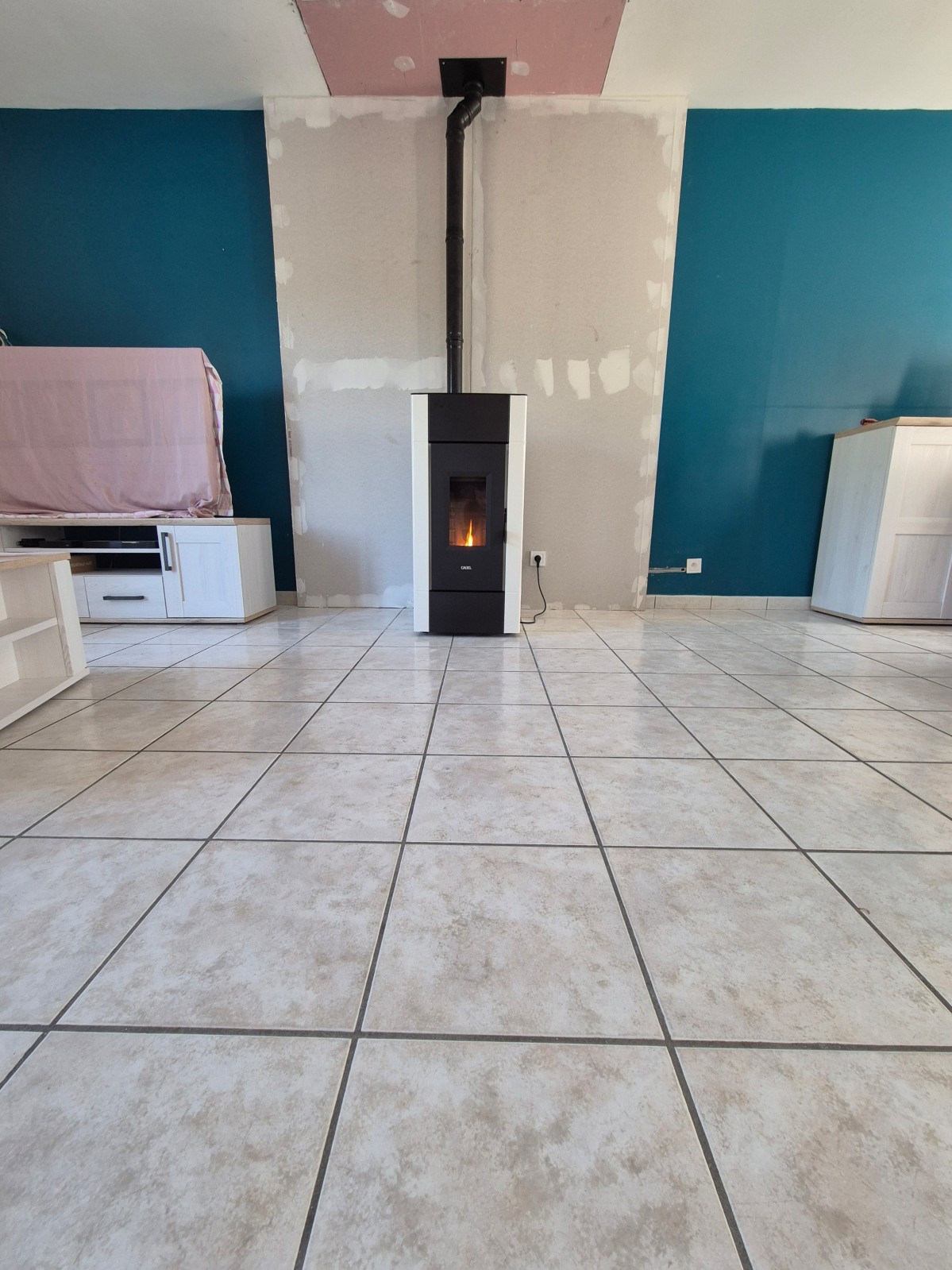 VENTE ET INSTALLATION D’UN POÊLE À GRANULÉS CADEL CRISTAL 9 À LA MAILLERAYE-SUR-SEINE ENTRE BOURG-ACHARD ET YVETOT.