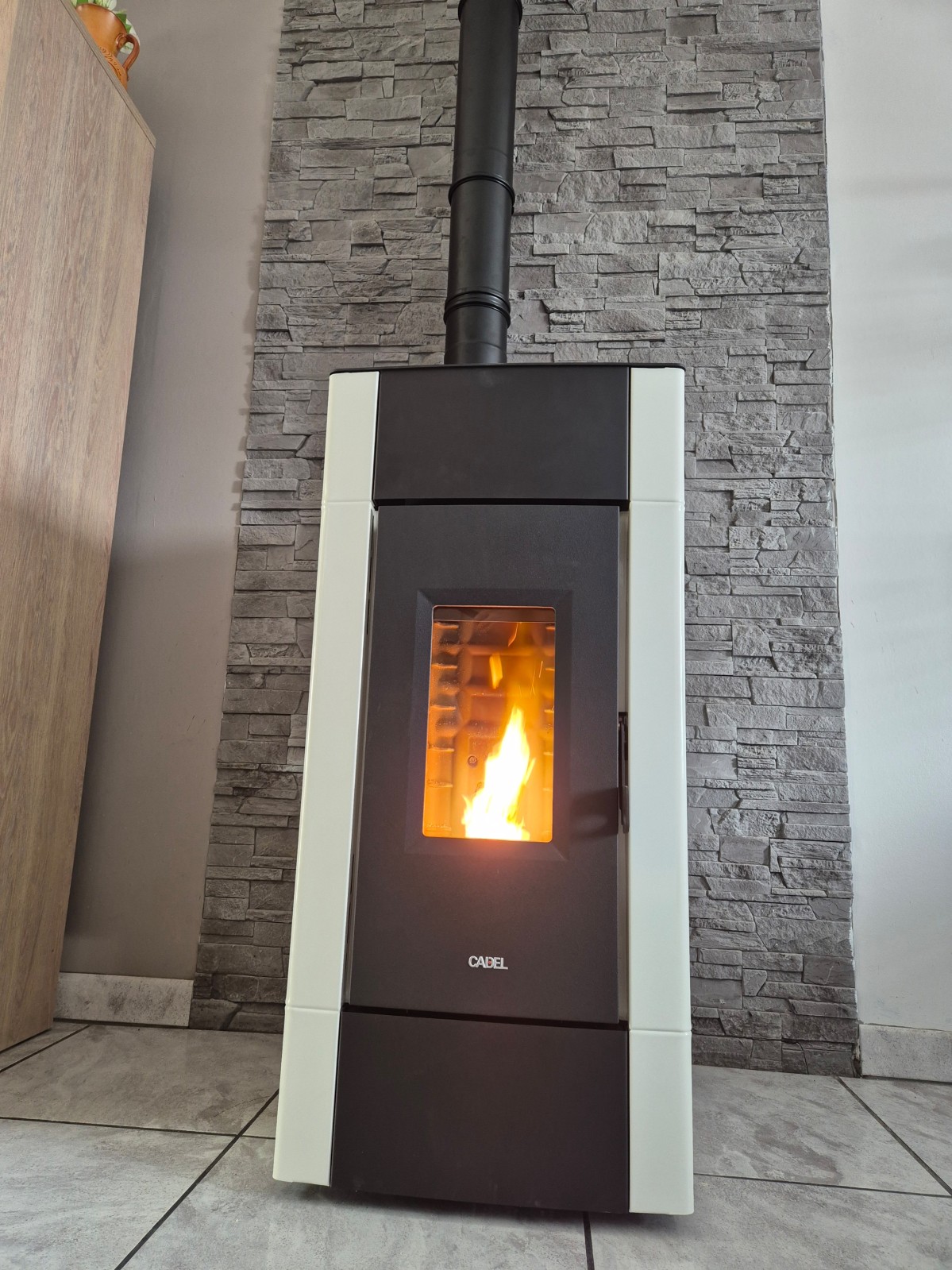 Vente et installation d’un poêle à granulés Cadel Cristal 9 à Gonfreville L’Orcher entre Le Havre et Lillebonne.