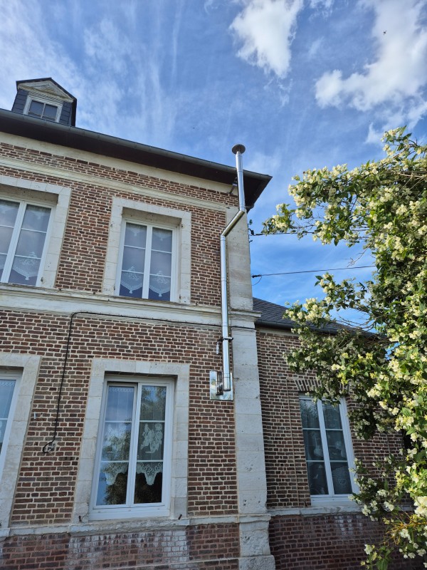 VENTE ET INSTALLATION D’UN POÊLE À GRANULÉS CADEL CRISTAL 9 À VATTEVILLE-LA-RUE ENTRE YVETOT ET PONT-AUDEMER