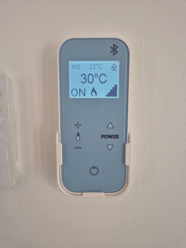 vente et installation d’un poêle à granulés dernière génération Cadel Spin Plus twin-up fonte noire dans la commune de Corneville-sur-risle près de Pont-Audemer .