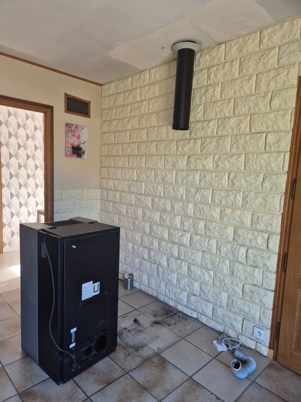 VENTE ET INSTALLATION D’UN SUPERBE POÊLE À GRANULÉS CADEL ELIPSE WIFI