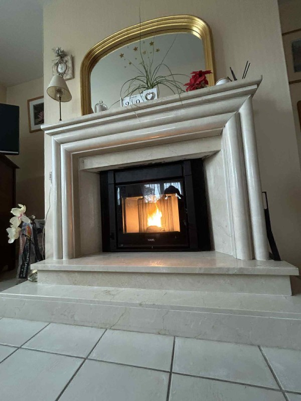 Vente et installation d’un magnifique insert à granulés CADEL PONENTE 7KW à ANNEVILLE AMBOURVILLE entre DUCLAIR et BOURG-ACHARD