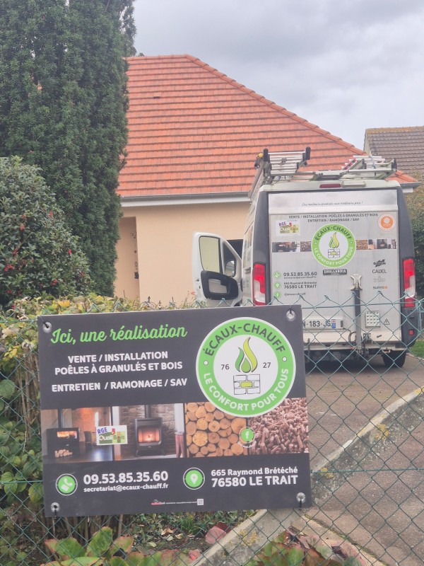 Vente et installation d’un magnifique insert à granulés CADEL PONENTE 7KW à ANNEVILLE AMBOURVILLE entre DUCLAIR et BOURG-ACHARD