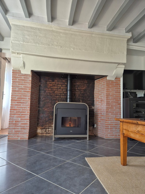 VENTE ET INSTALLATION D’UN POÊLE À GRANULÉS CADEL FRAME 9KW À ETREVILLE ENTRE BOURG-ACHARD ET PONT-AUDEMER