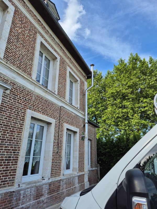 VENTE ET INSTALLATION D’UN POÊLE À GRANULÉS CADEL CRISTAL 9 À VATTEVILLE-LA-RUE ENTRE YVETOT ET PONT-AUDEMER