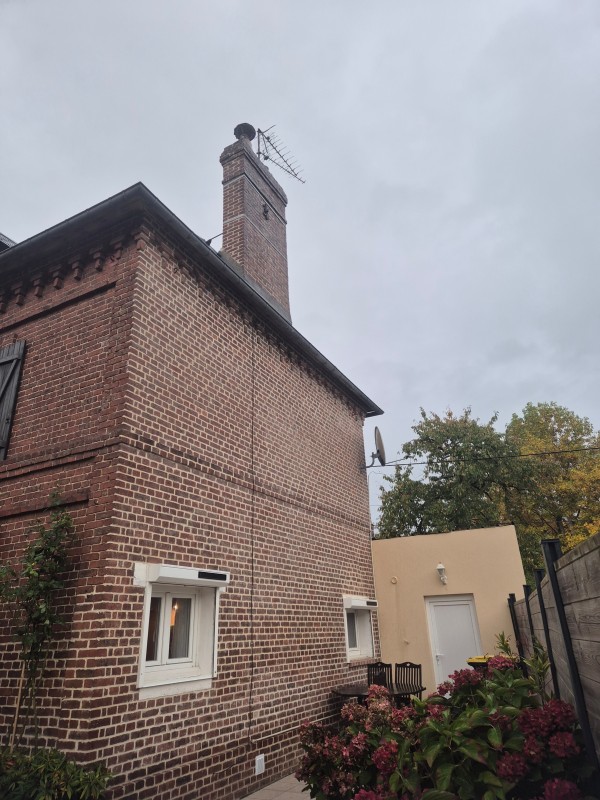 Vente et installation d’un magnifique poêle à granulés CADEL HUBLOT à Duclair entre Canteleu et Caudebec-en-Caux. 